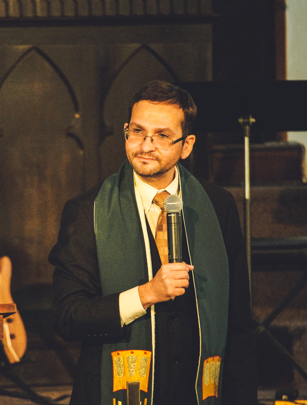 Pastor-Roberto-Ramirez-Iglesia-de-la-comunidad